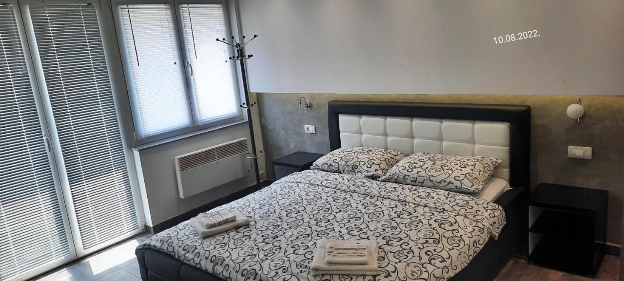 De Lux Apartment Maki บันยาลูกา ภายนอก รูปภาพ