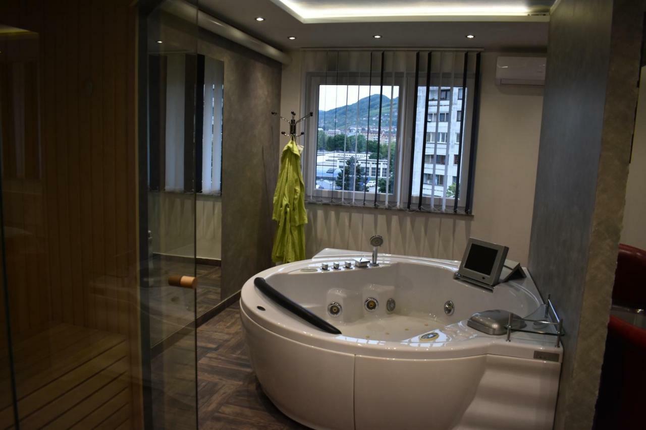 De Lux Apartment Maki บันยาลูกา ภายนอก รูปภาพ