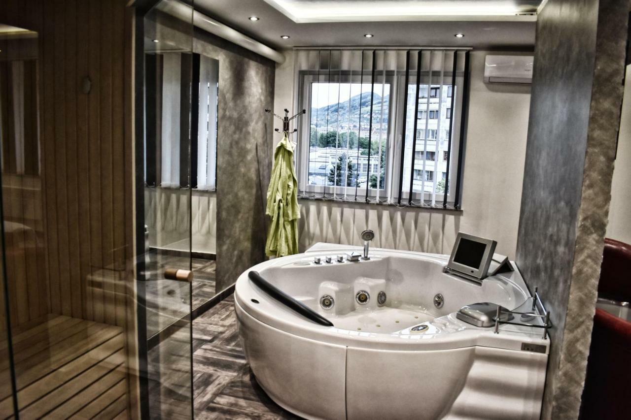 De Lux Apartment Maki บันยาลูกา ภายนอก รูปภาพ